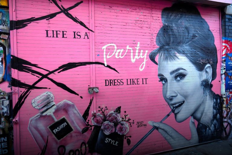 Hipstergaden Brick Lane i London: »Det er, som om hele verden er presset sammen i en maggiterning her«