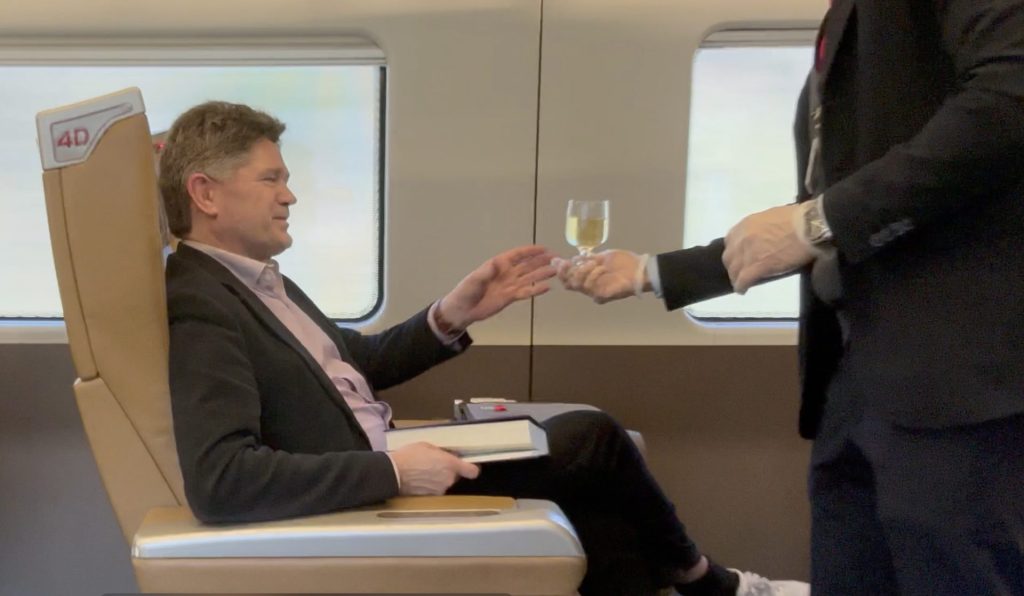 drømmetogrejser kan gå til australien, sicilien eller et helt tredje sted
