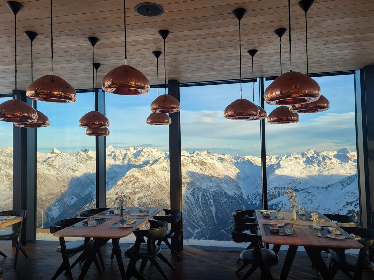 Skiferie i Ötztal? Oplev Bond-kulisser og World Cup-pister