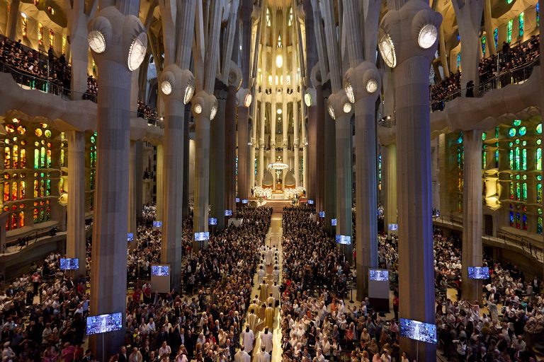 Gaudís liv endte tragisk, men i dag hyldes hans spektakulære arkitektur i Barcelona